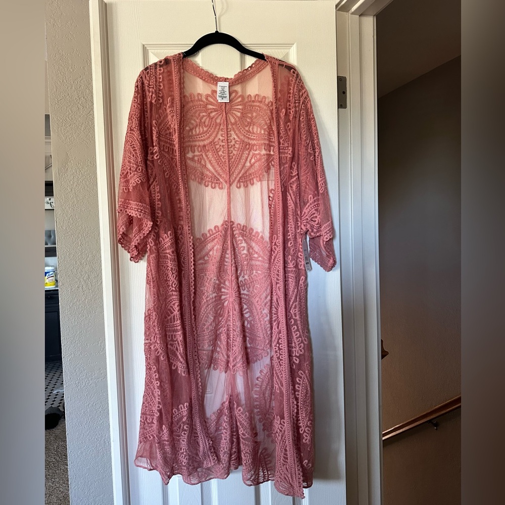 NWT Stunning lace coverup